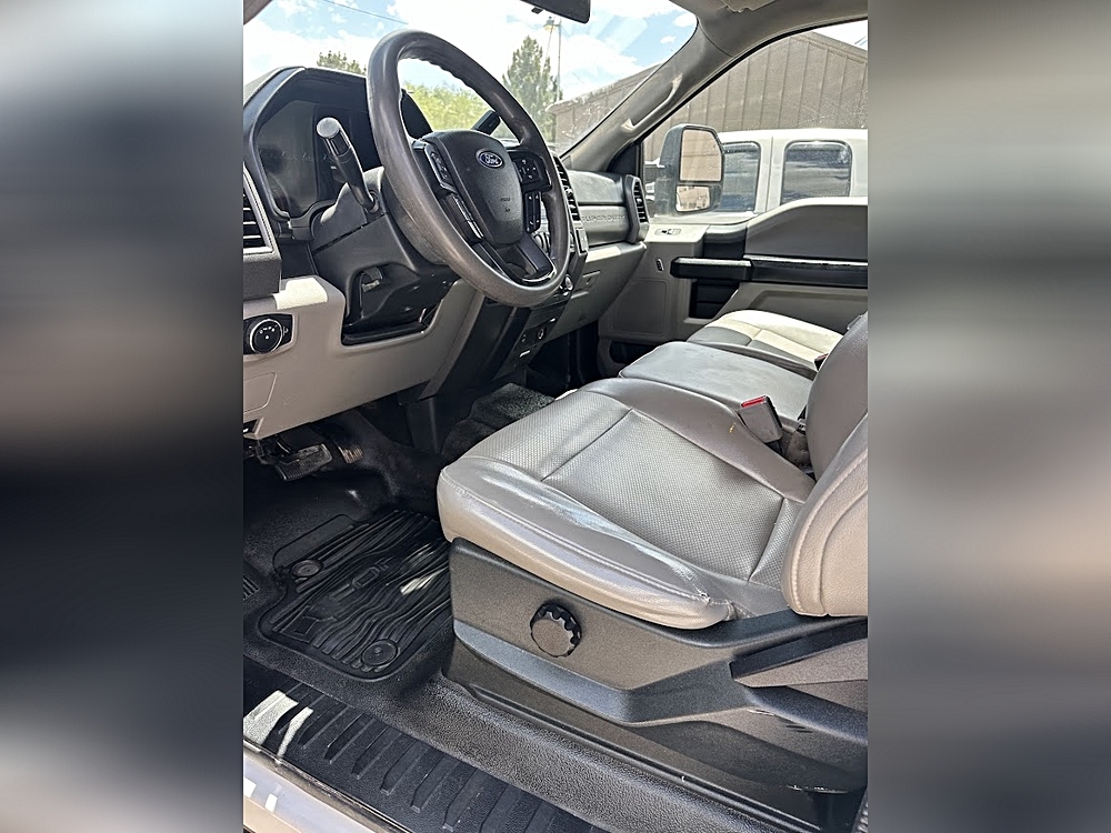 ford f-350 super duty chassis cab 2017 1FD8W3HT0HEE81251 image ford f-350 super duty chassis cab 2017 1FD8W3HT0HEE81251 image